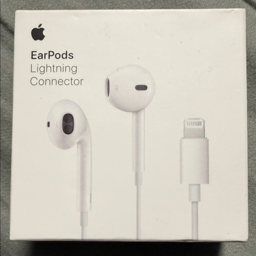 Apple EarPods with Lightning Connector - White